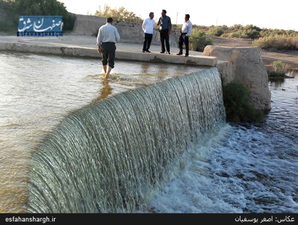 همت مردمی برای احیای تالاب بین المللی گاوخونی آغاز شد