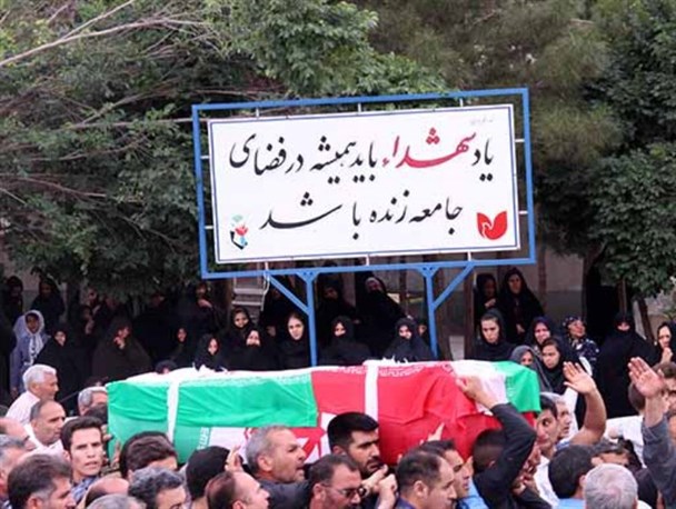 گزارش تصویری از تشییع پیکر پاسدار شهید "واحد حکمت" در نقده