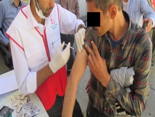 واکسیناسیون کارکنان و مددجویان اردوگاه حرفه آموزی و کاردرمانی استان