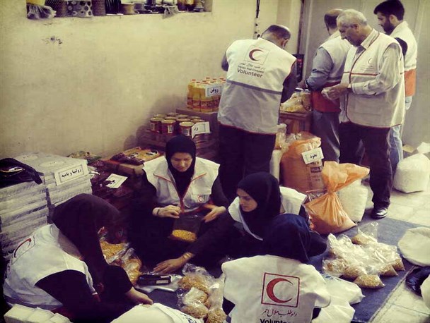 110 بسته غذایی به ارزش 88 میلیون ریال بین نیازمندان توزیع شد