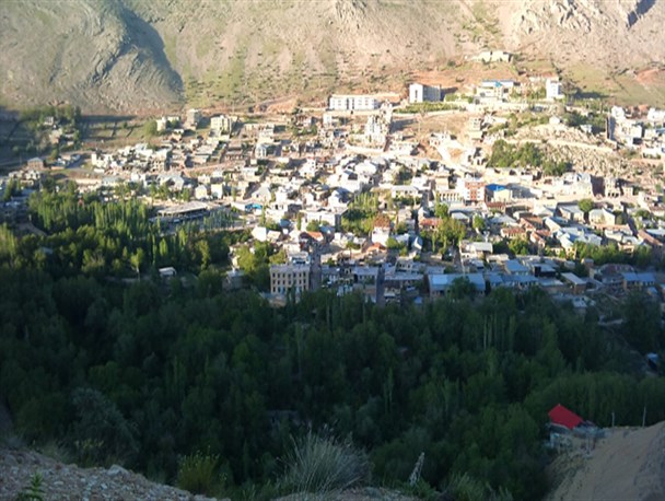 سپیدان اولین مقصد گردشگران ومسافران تابستانی