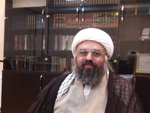 برخی ها دین را بر خودشان تطبیق می دهند/ ریاست جمهوری بدون تنفیذ رهبری مشروعیت ندارد