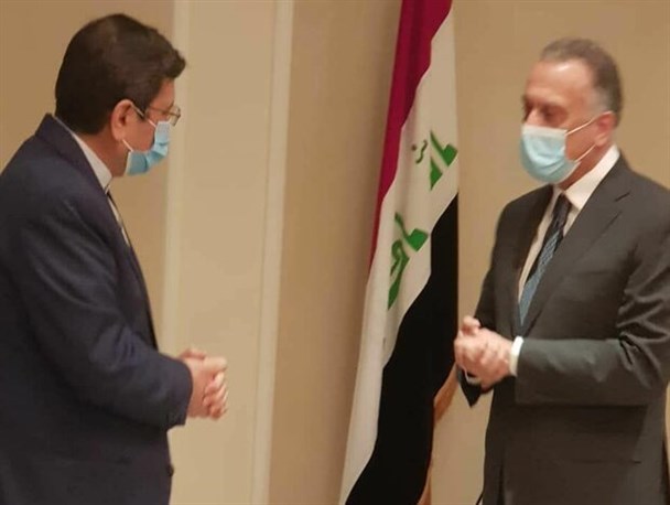 برای عبور از شرایط دشوار در کنار ایران هستیم