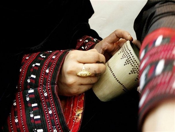 آثار هنرمندان جنوب شرق کشور در معرض دید جهانیان قرار گرفت