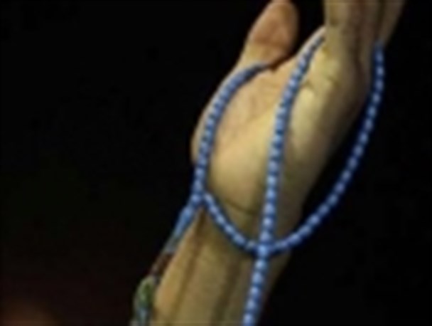 شب قدر شب بارش رحمت الهی است