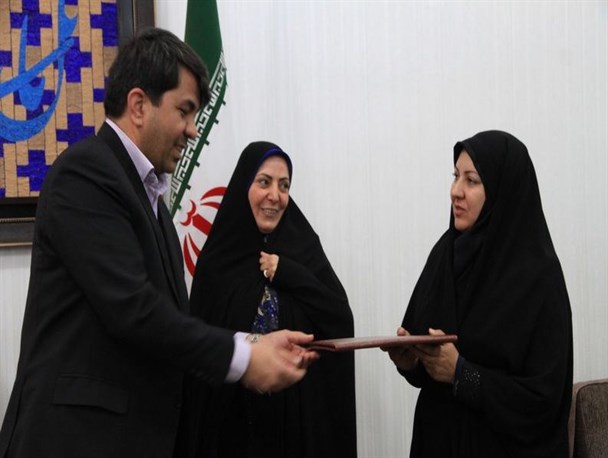 سرپرست مدیرکل دفتر امور بانوان وخانواده استانداری معارفه شد