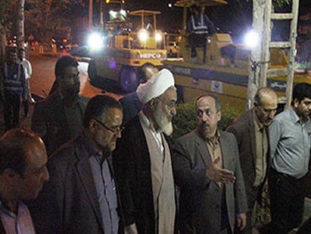اقدام مدیریت شهری در راه‌اندازی نهضت شبانه آسفالت قابل تقدیر است