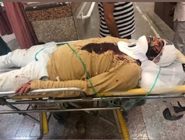 حمله 9 اراذل و اوباش به طلبه آمر به معروف فردیسی با قمه!/ پرونده این حادثه به کلانتری محمدشهر ارجاع شد