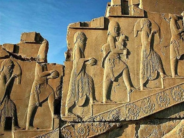 زنان در دوره مادها از چه حجابی استفاده می کردند؟