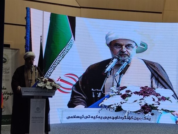 تلاش های تفرقه افکنانه دشمنان در کردستان ایران و عراق شکست خورده است