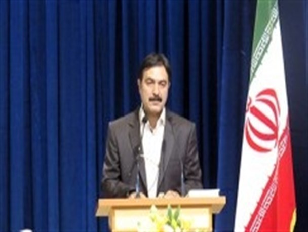 بانک‌ها تکریم ارباب رجوع را سرلوحه کار خود قرار دهند