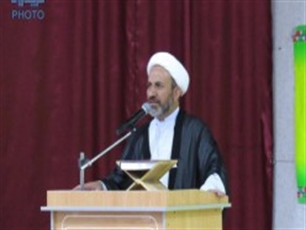 برافراشته شدن پرچم اهل بیت (ع) عامل وحدت است/حضور شهدای غواص مایه برکت در جامعه است