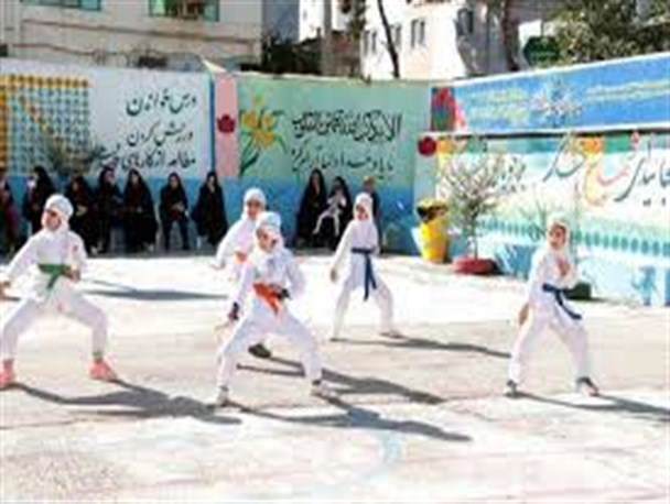 حضور بیش از ۱۰۰ هزار دانش آموز کرمانی درکانون های ورزشی تابستانی