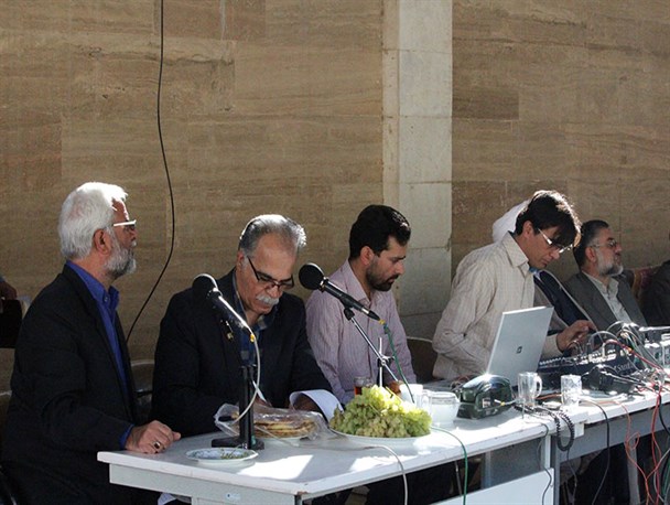جرای برنامه زنده رادیویی صبح بخیر خراسان از خلیل آباد
