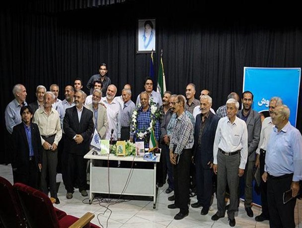 محفل نکوداشت شاعر و هنرمند معاصر حسین سنجیده در ارومیه برگزار شد