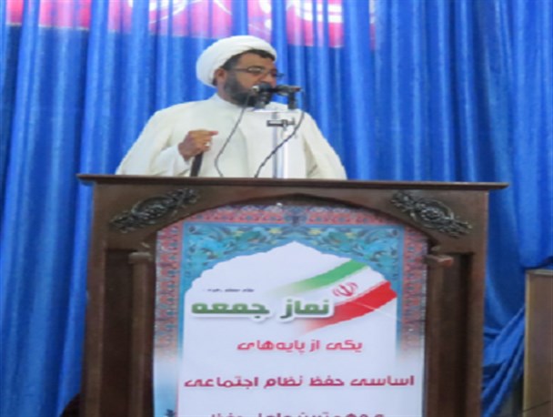 رفتار مسئولین به گونه ای نباشد که باعث امید دشمن شود