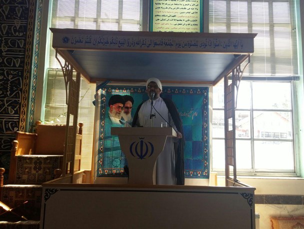 زشت است وزیر نظام جمهوری اسلامی خود را به جهالت بزند