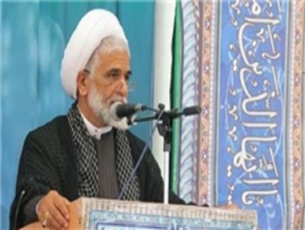 مردم مسئولان را با شهیدان رجایی و باهنر می‌سنجند/ عده‌ای ساده زیستی را قبول ندارند!