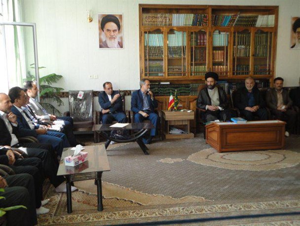 فعالان سیاسی و احزاب، در نقد عملکرد دولت باید بیش از این تلاش کنند