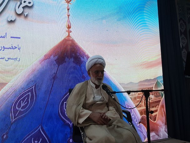 اربعین حسینی رزمایش عظیم احیای مکتب عاشورا در جهان است