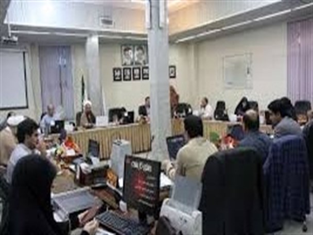 از توجیه عجیب یک عضو شورا تا قهر و منت کشی در صحن علنی!