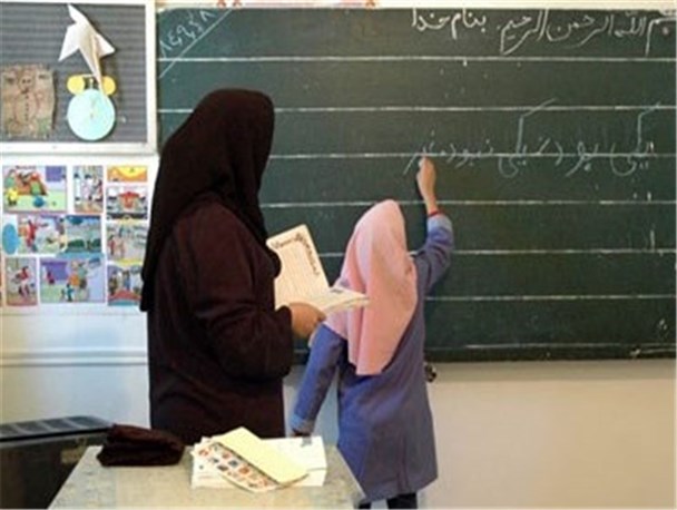 تربیت نیروی انسانی آینده توسط فرهنگیان است/مسوولین به این نهاد مهم توجه داشته باشند