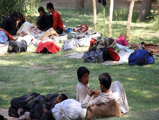 مهمانانی که صاحب‌خانه شدند/ وقتی کارگران افغانی گوی کار را از سیستانی ها ربودند