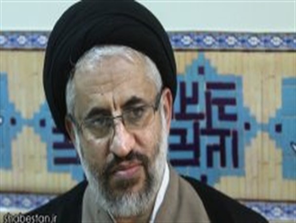 منتظر تحقق مصوبات سفر مسئولان هستیم/ پروژه راه آهن باید اجرایی شود