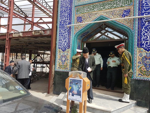۸۲۰ دانش اموز چشم انتظار یاری خیرین