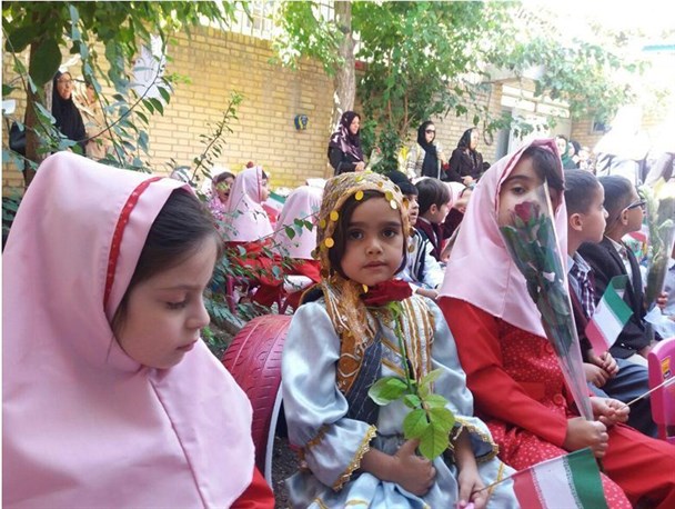 جشن غنچه ها در مراکز پیش دبستانی استان چهارمحال و بختیاری برگزار شد