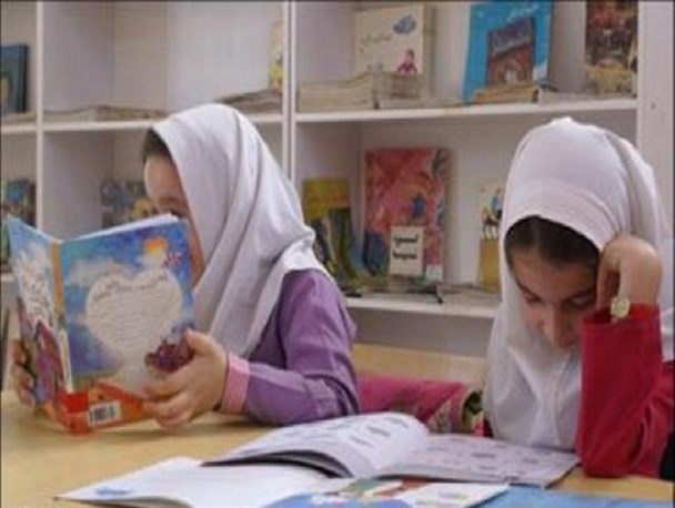 سبقت شبکه های اجتماعی از فرهنگ کتابخوانی/ سرانه مطالعه در ایران ۱۶ دقیقه است