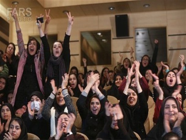 از هوی کردن رئیس دانشگاه تا ایما آبمیوه ایخیم
