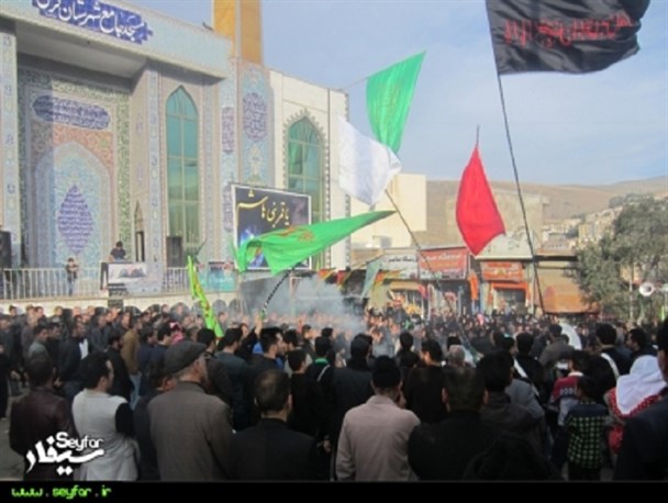 عزاداری مردم گرمی به عشق اباعبدالله الحسین(ع)