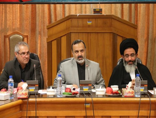 اقدامات انجام گرفته در حوزه بین الملل جزء سیاست های اقتصاد مقاومتی دولت است/ بعد از برجام انتظار کاهش قیمت ها را نداشته باشیم