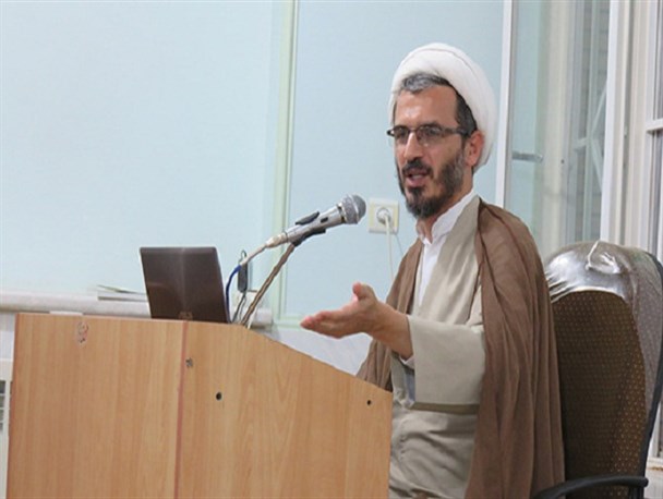 بررسی شخصیت های جبهه اعتزال در زمان امام حسین (ع)/ کار دشمن تغییر در نظام محاسباتی یاران امام و اصحاب انقلاب است