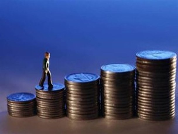 بسته اقتصادی دولت افزایش تورم را بهمراه دارد/ تمرکز موردی دولت بر اقتصاد مخرب است