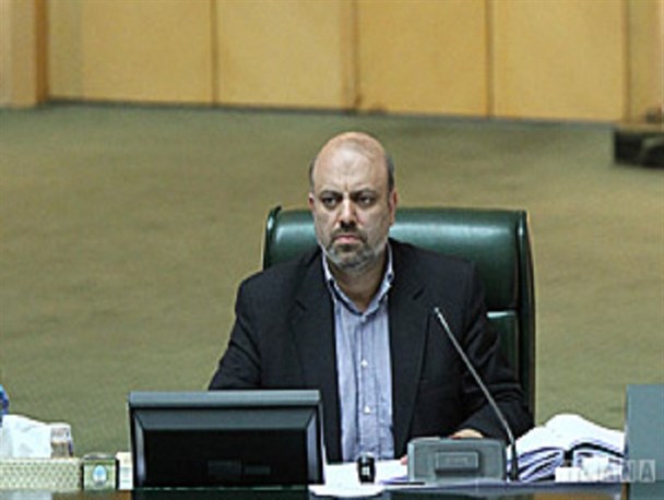 وام خرید خودرو در جهت شکستن کمپین است/ انتقال خط لوله اتیلن به پتروشیمی تبریز تا آخر سال 95 تکمیل می شود/ خط لوله، ظرفیت پتروشیمی را دو برابر می کند