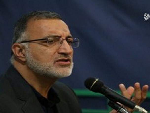 برخی مسؤولان به دنبال سازش با آمریکا هستند/عواملی نمی خواهندکشور آباد شود