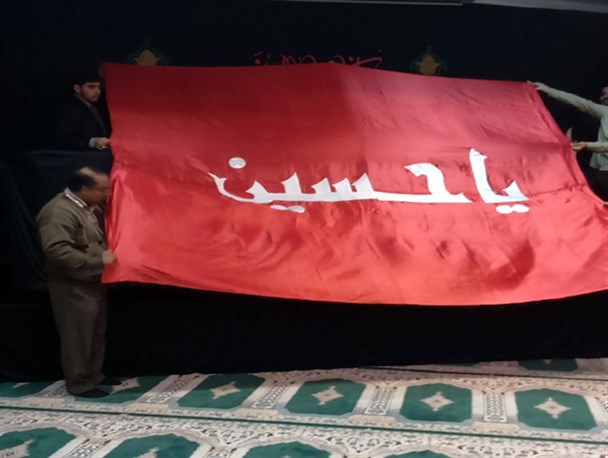 استقبال پرشور دانشگاهیان پیام نور گرگان از پرچم سرخ حسینی