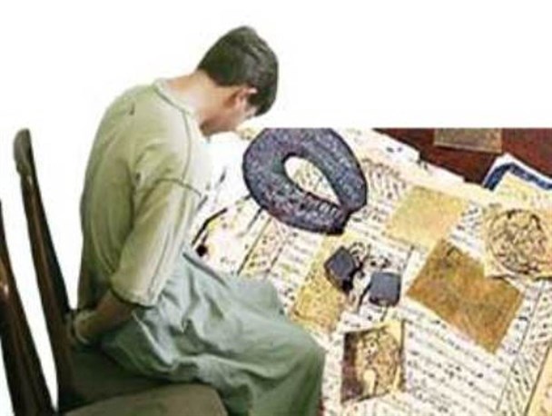 رمال و دعا نویس در مهرستان دستگیر شد