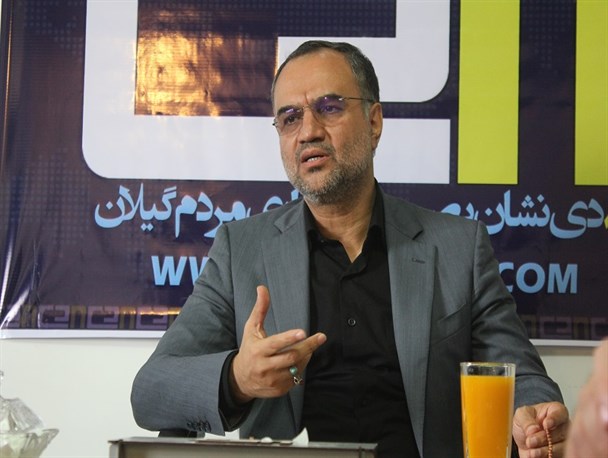 محیط شهری برای افراد معتقد به رعایت ضوابط و ظواهر اسلامی، آزار دهنده و تاسف بار شده است