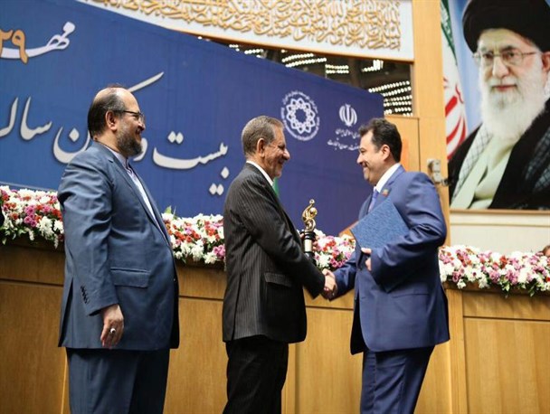 تولید کننده دلیجانی به عنوان صادر کننده نمونه ملی انتخاب شد