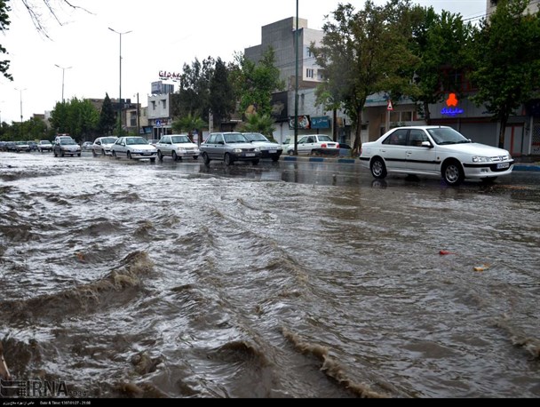 احتمال آبگرفتگی و کاهش دید در جاده‌های کوهستانی/آماده‌باش به دستگاه‌های امدادی و خدماتی در مازندران