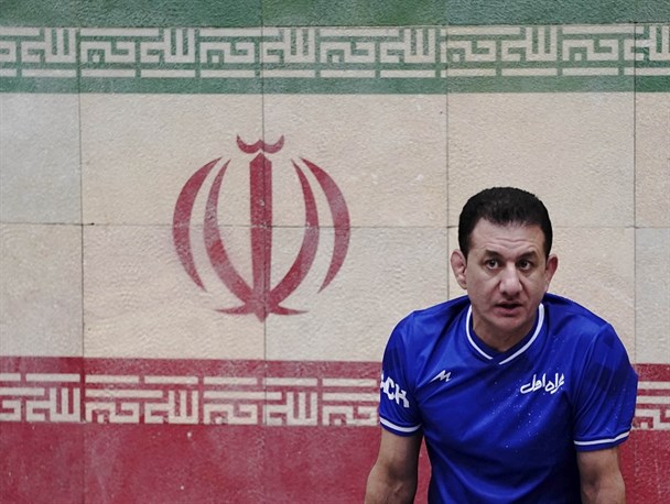 سرمربی سابق تیم ملی کشتی دست به جیب شد؛ اهدای پاداش به حسن یزدانی