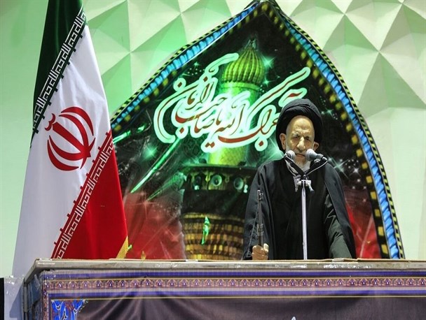 حق گرایی ملاک انسانیت است/ شکار دروغ و تحریف های رسانه ای استکبار جهانی نشویم