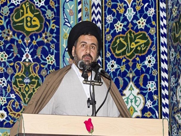 دشمن امروز بنیان جامعه و خانواده‌ها را هدف گرفته است
