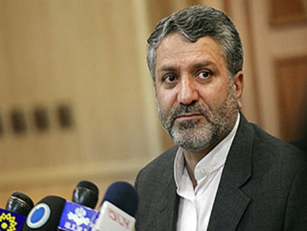 مشکل حمل ونقل یکی از عمده ترین مشکلات زائران سیدالشهدا(ع) است/ اعزام ۱۵۰ دستگاه اتوبوس برای خدمت رسانی به زائران اباعبدالله (ع)