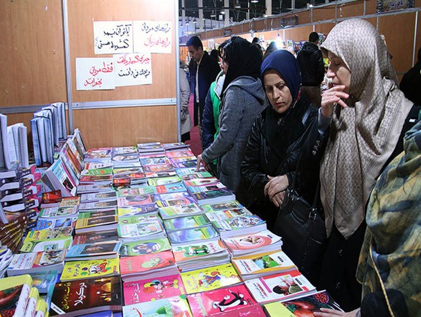 گزارش تصویری/ یازدهمین نمایشگاه کتاب گیلان در رشت