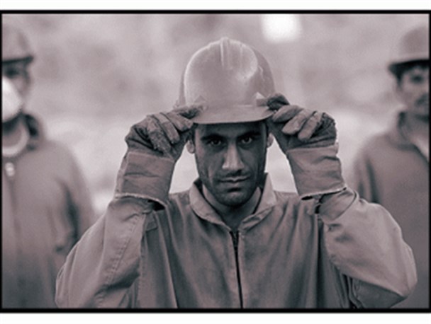 حداقل‌های زندگی کارگران را مشخص کنید