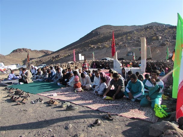 برگزاری دعای ندبه در جوار مزار شهید میرک بامری هودیان دلگان +تصاویر